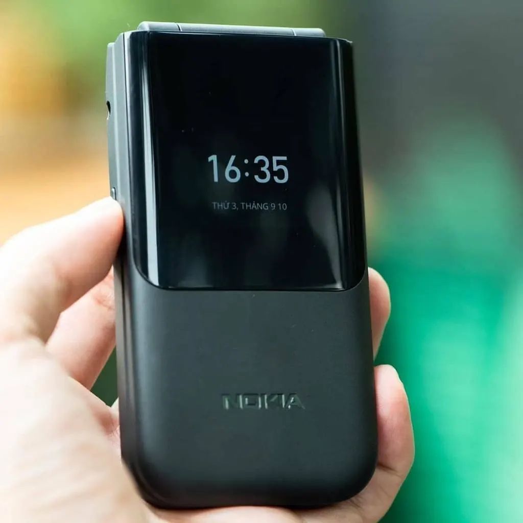 Nokia 2720 Flip Mobile Phone, Dual SIM,4G LTE Network
