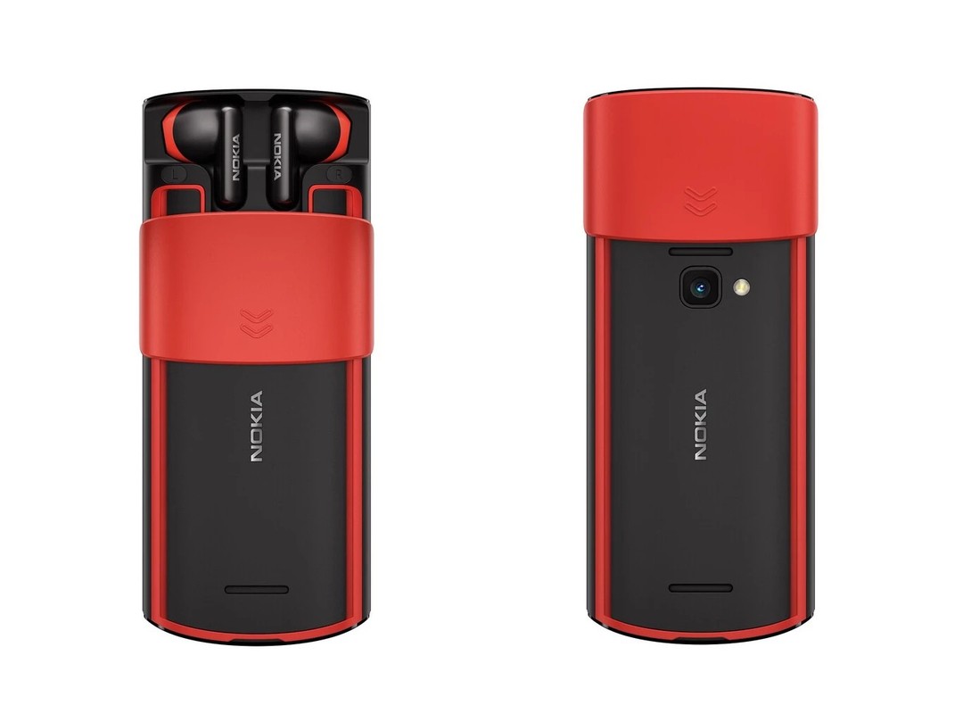 Nokia 5710 Mobile With Earpods